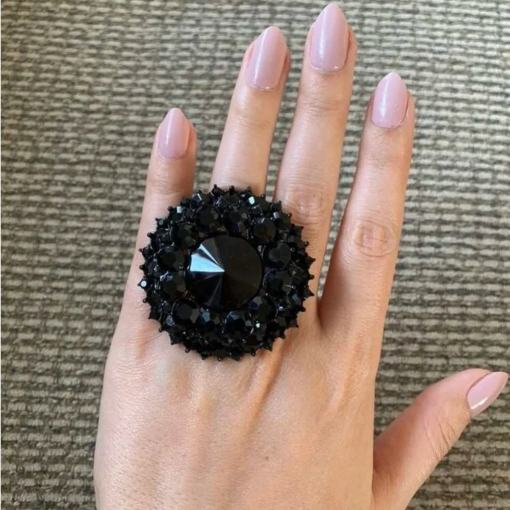Showstopping Black Rhinestone Starburst & Gunmetal Cocktail Statement Ri… - Picture 4 of 4